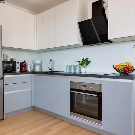 Stella Maris 2bdr, Balcony, Sea View, Garage, Bbq * Zadar