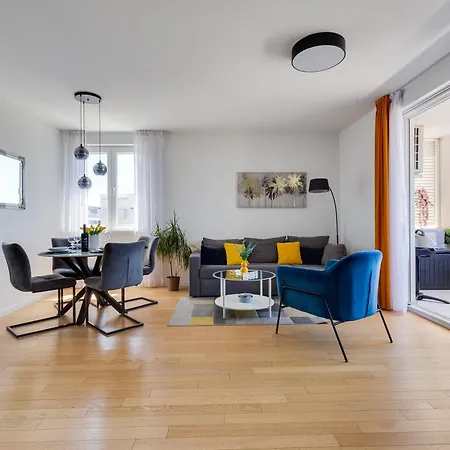 Apartament Stella Maris 2bdr, Balcony, Sea View, Garage, Bbq