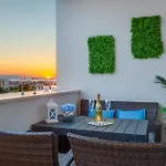 Stella Maris 2bdr, Balcony, Sea View, Garage, Bbq זאדאר