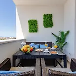 Stella Maris 2bdr, Balcony, Sea View, Garage, Bbq דירה