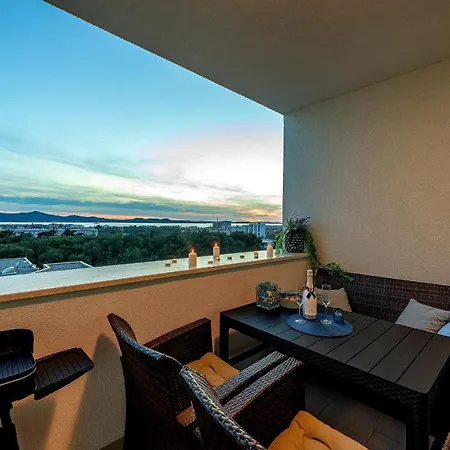 Stella Maris 2bdr, Balcony, Sea View, Garage, Bbq * Zadar