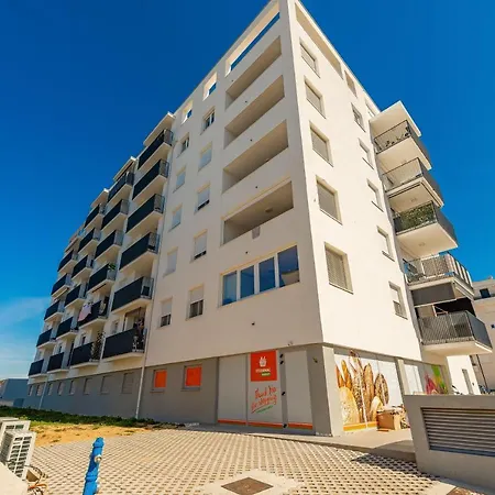 Stella Maris 2bdr, Balcony, Sea View, Garage, Bbq Apartment