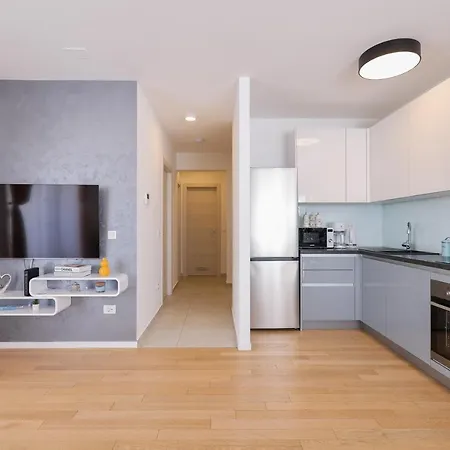 Apartment Stella Maris 2bdr, Balcony, Sea View, Garage, Bbq