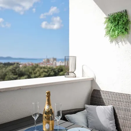 Stella Maris 2bdr, Balcony, Sea View, Garage, Bbq Zadar