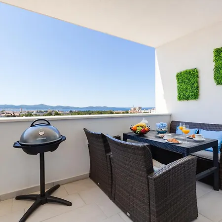 Stella Maris 2bdr, Balcony, Sea View, Garage, Bbq Apartment Zadar