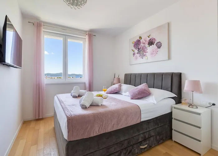 Appartement Stella Maris 2bdr, Balcony, Sea View, Garage, Bbq