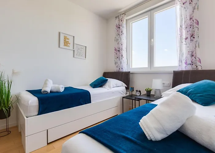 Stella Maris 2bdr, Balcony, Sea View, Garage, Bbq Appartement Zadar